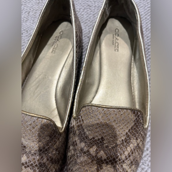 COACH Carrie Animal Snake Print Leather Loafer Flat Shoe Gold Metallic Lizard 7 - Picture 7 of 9